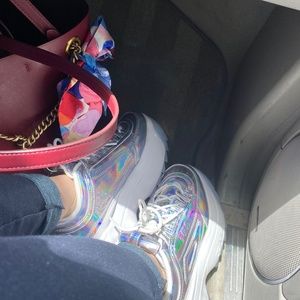 Fila Disrupter II wedge iridescent sz8 excellent.